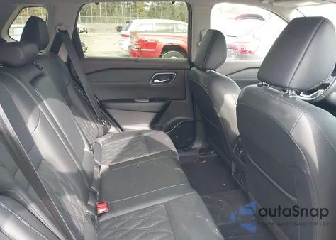 2023 Nissan Rogue Platinum Intelligent Awd z USA, uszkodzony, nr VIN JN8BT3DD7PW307465